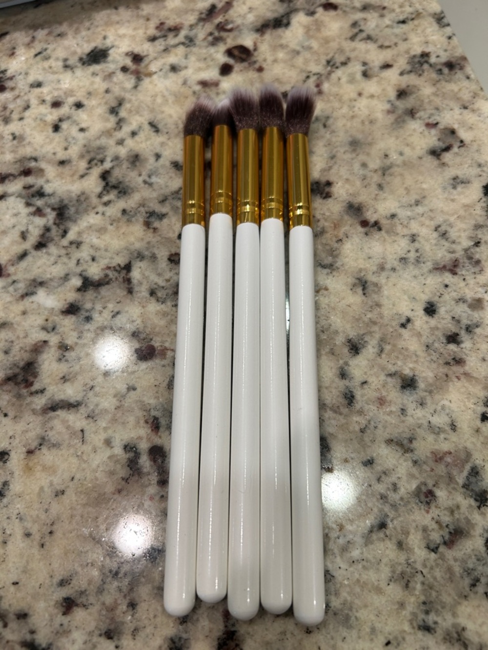 White and Gold 5-Piece Eyeshadow Brush Set